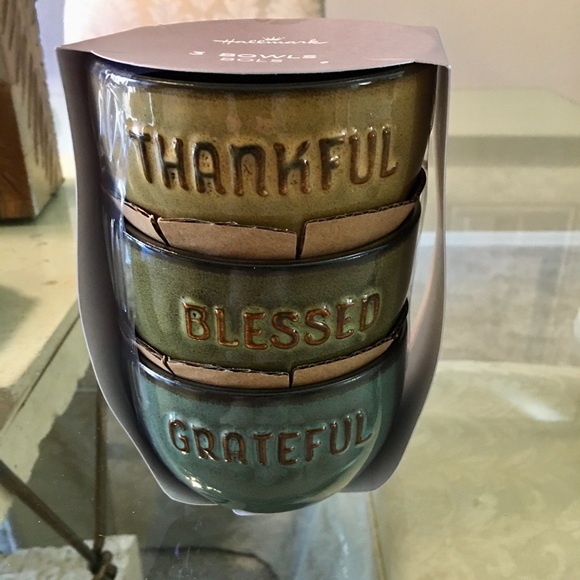 NWT Hallmark small bowls - Picture 2 of 5